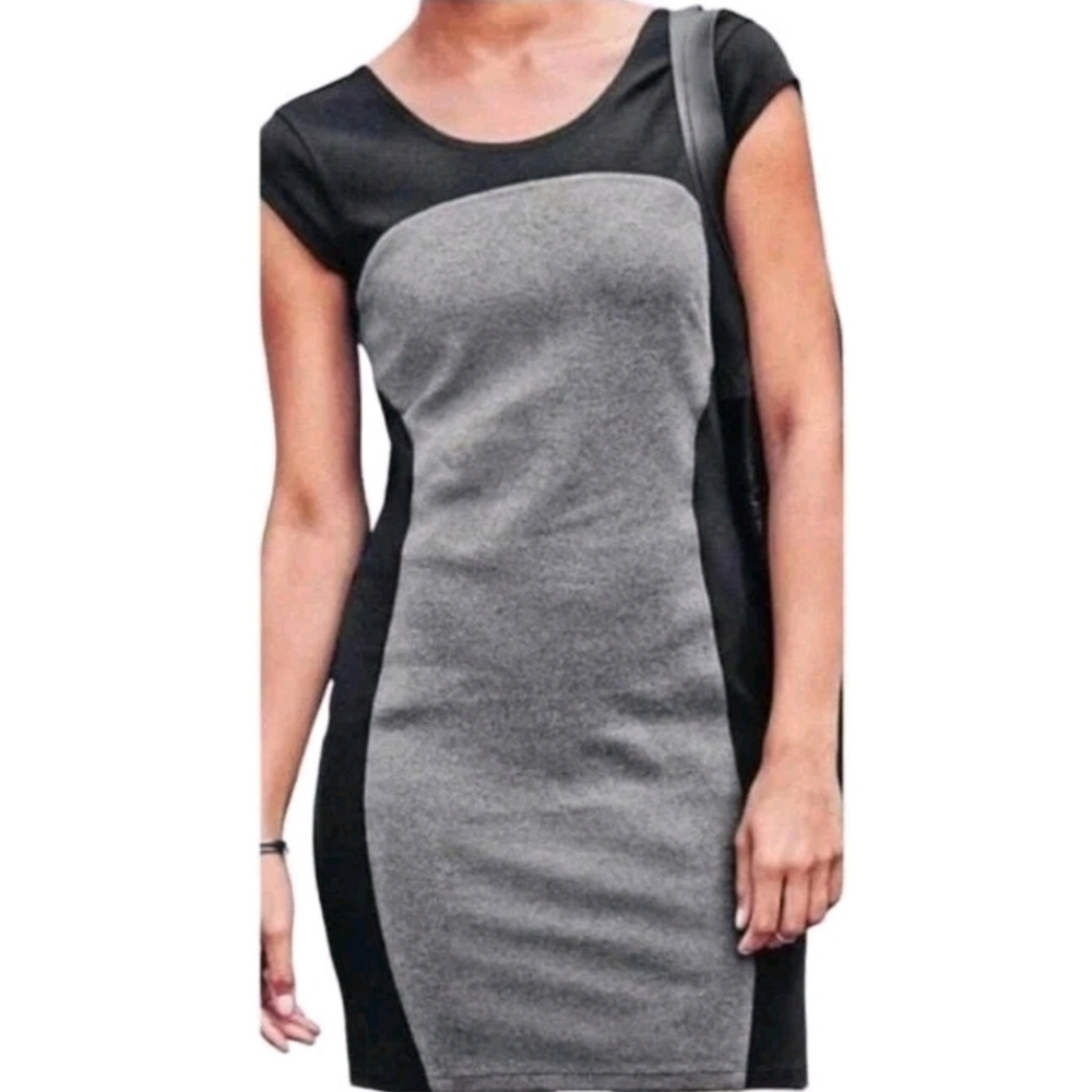 Athleta Illusion Mini Dress Black and Charcoal Charcoal Short Sleeve Size Small